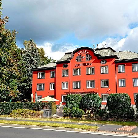Active & Wellness Hotel Subterra Ostrov  Dış mekan fotoğraf