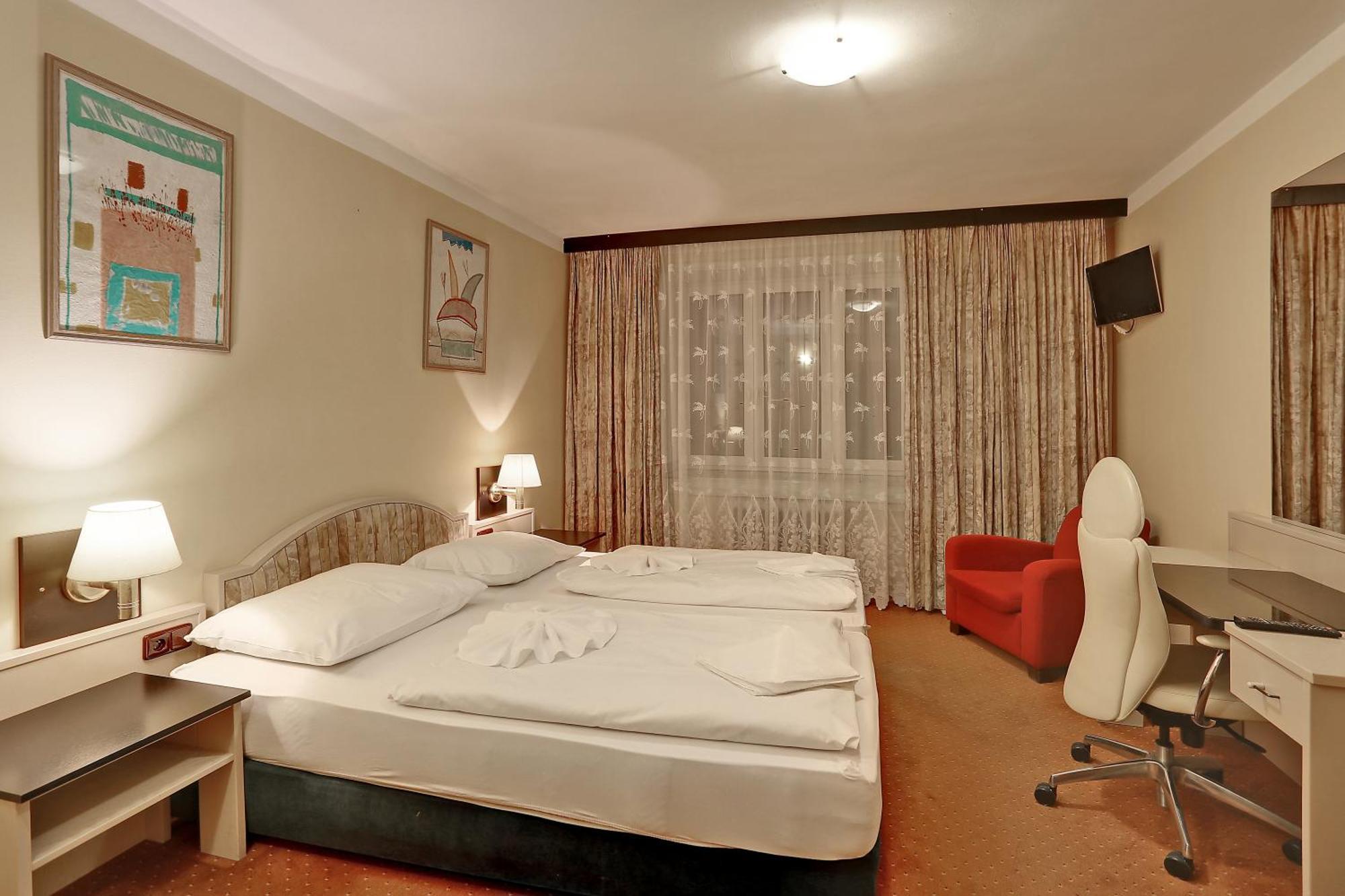 Active & Wellness Hotel Subterra Ostrov  Oda fotoğraf