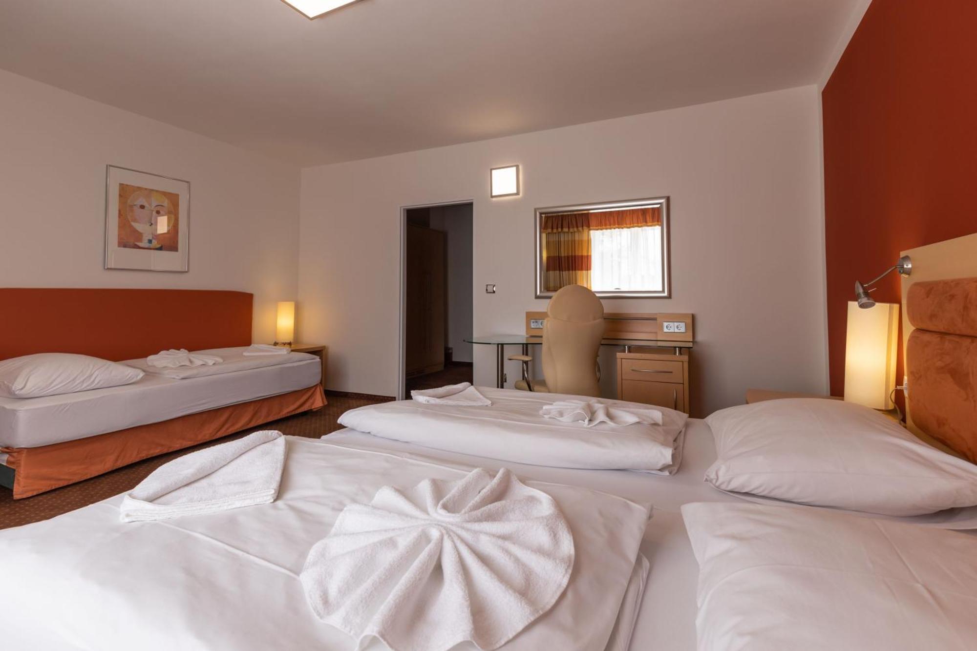 Active & Wellness Hotel Subterra Ostrov  Oda fotoğraf
