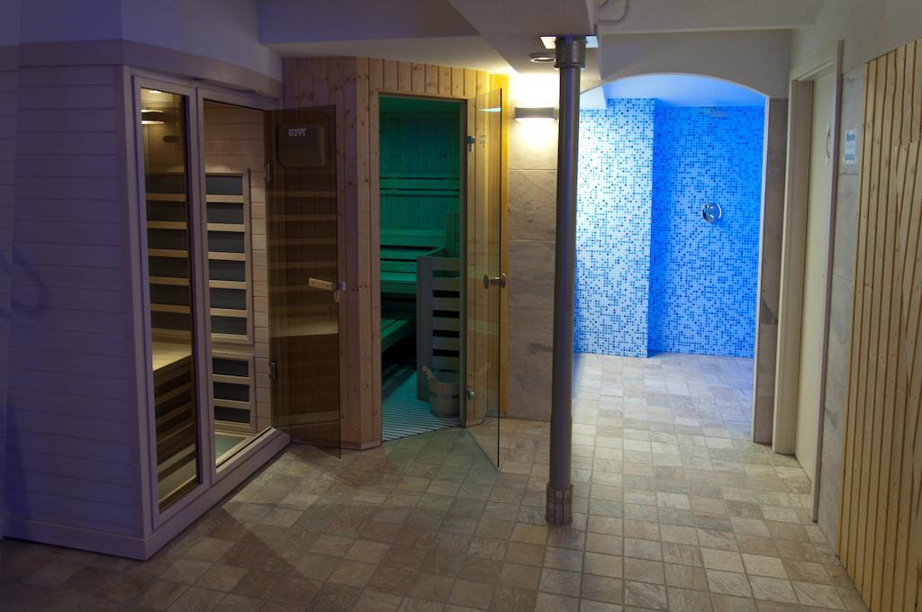 Active & Wellness Hotel Subterra Ostrov  Dış mekan fotoğraf